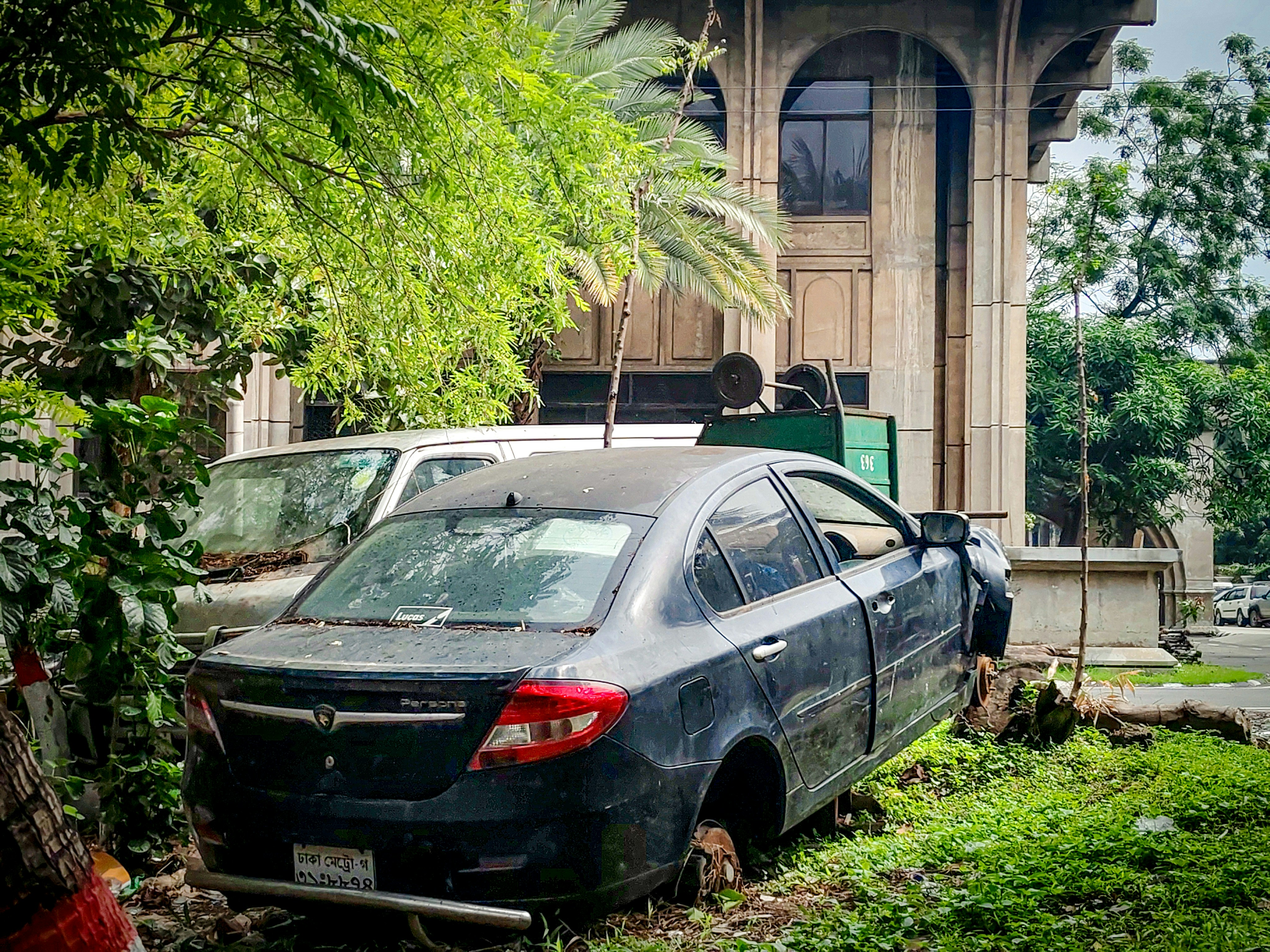 Scrap car wrecking